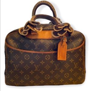 💯% Authentic Vintage Louis Vuitton Deauville